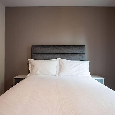 Modern 2Br With Balcony Next To The City Airport Bhd - Free Parking Belfast Exterior foto